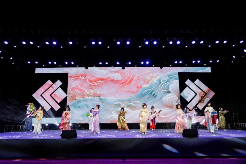 9-国风秀《花神赋·霓裳行》